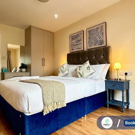 Modern 2 Bed 2 Bath Apartment Free Parking Watford  Esterno foto